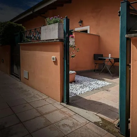 Domus Emy - Deliziosa Casa A Piano Terra Con Giardino E Posto Auto A Daire Ciampino