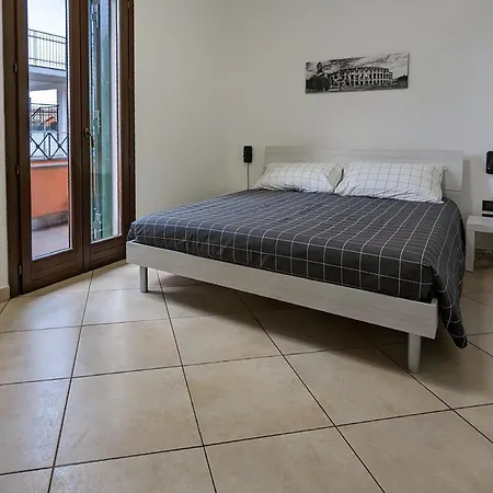 Domus Emy - Deliziosa Casa A Piano Terra Con Giardino E Posto Auto A *